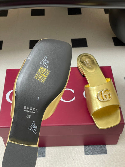 Gucci 2026 Double G Buckle Flat Sandal Gold Lambskin/Metallic Leather 697844
