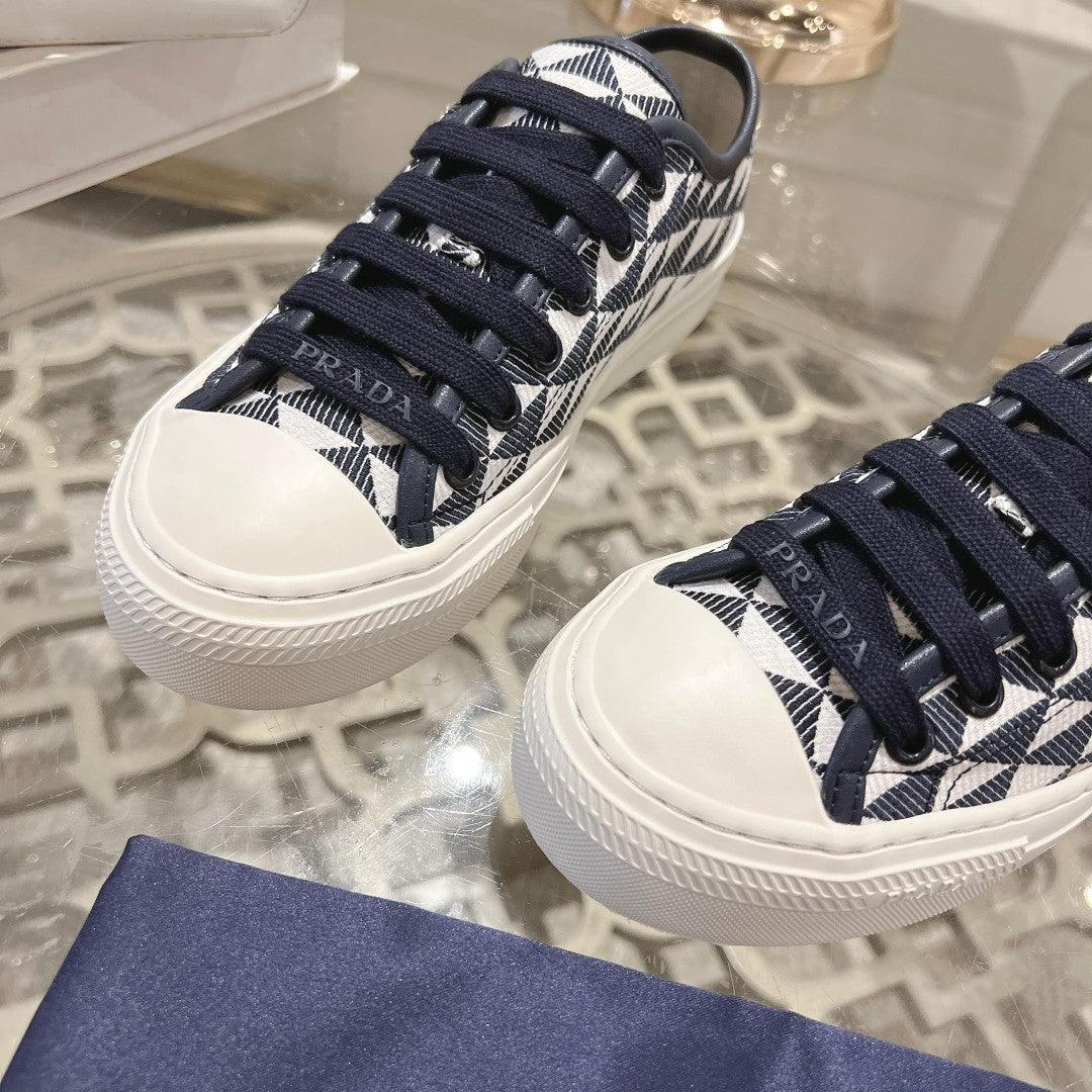 PRA 26S Sneaker Black White Canvas 625936