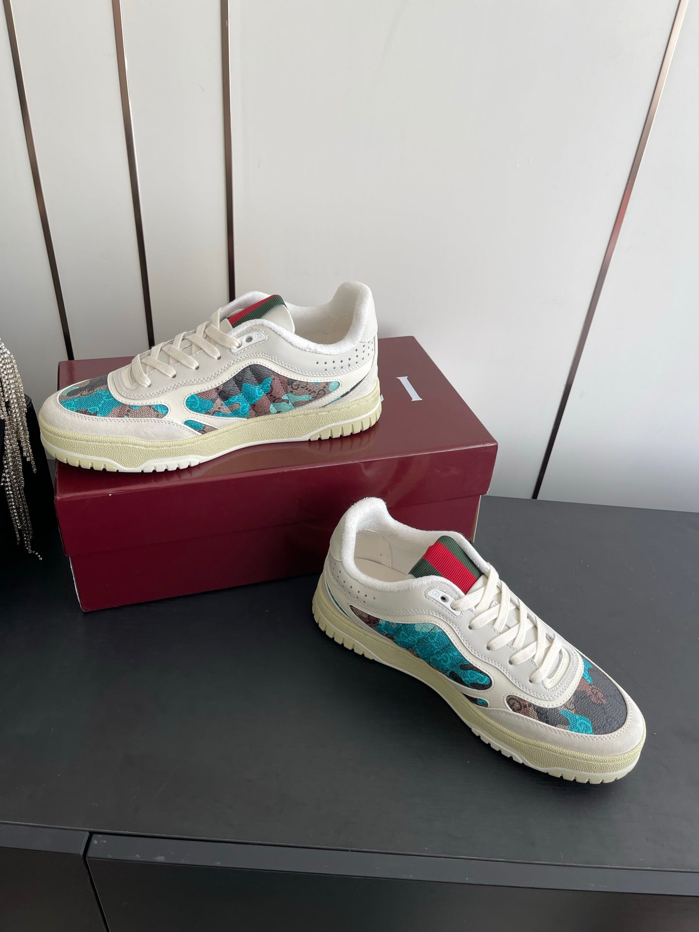 GG 26 Couple Sneakers White Gray Blue Cowhide 631674
