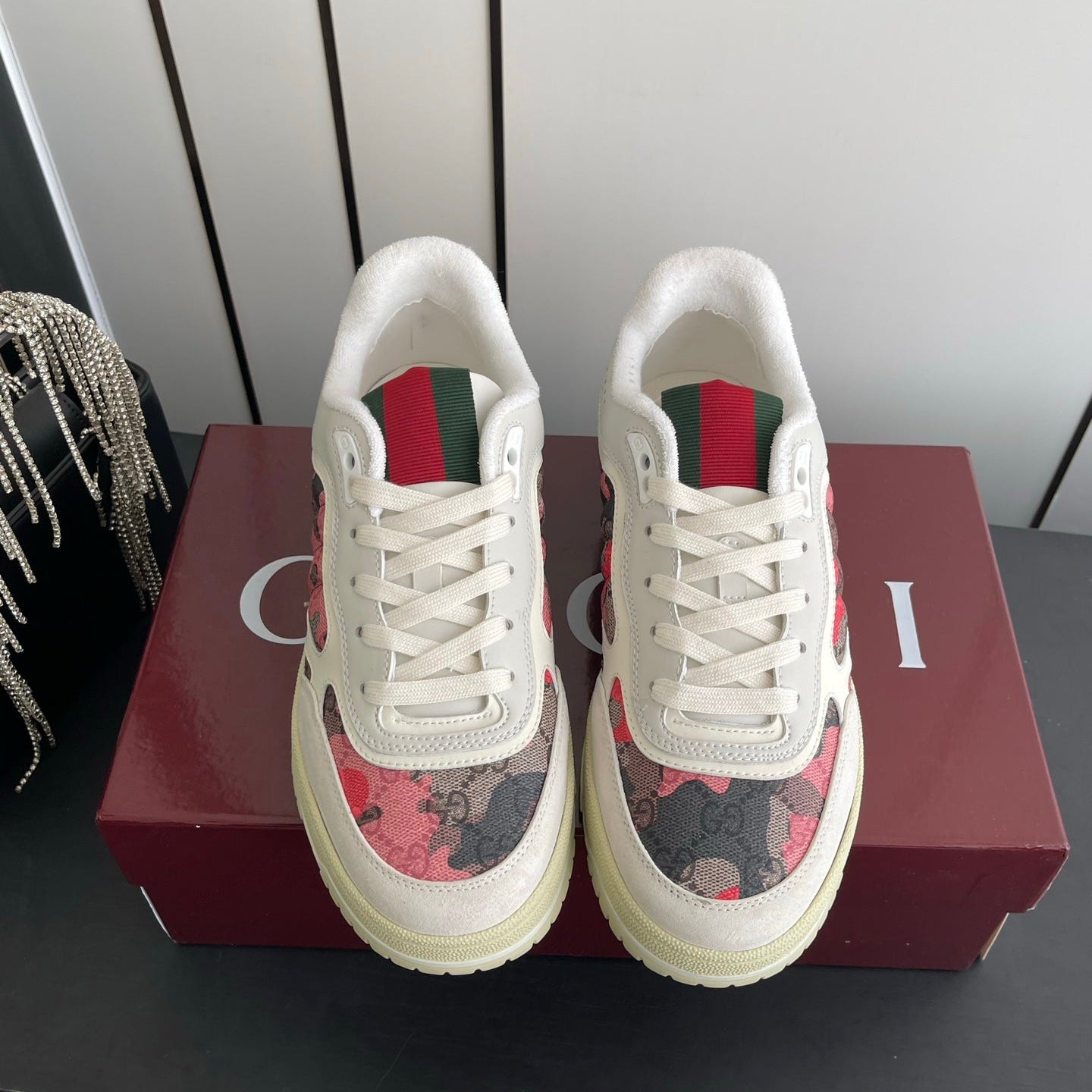 GG 26 Couple Sneakers White Pink Gray Cowhide 631679