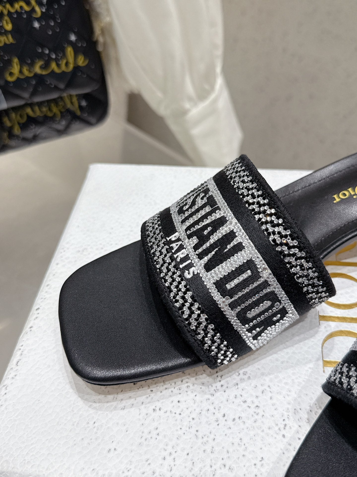 CD 26s Rhinestone Flat Slippers Black Canvas Leather 636390