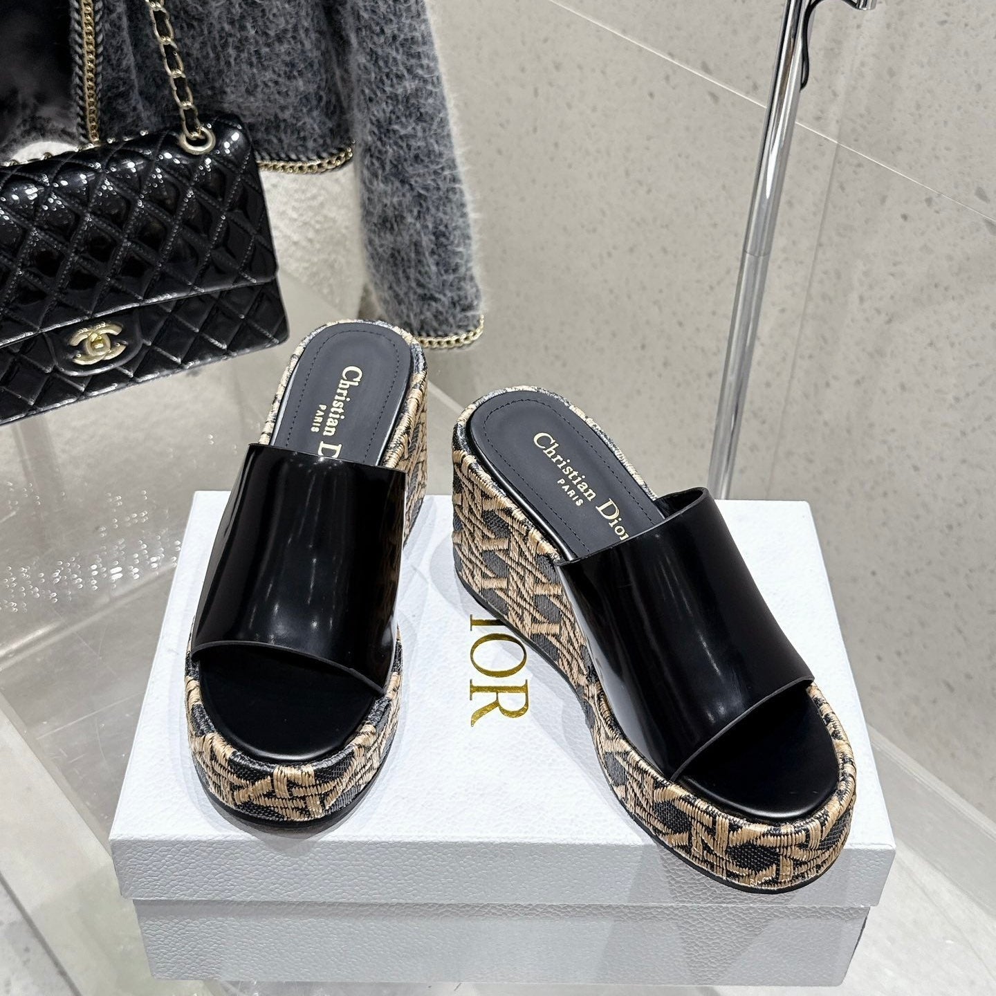 CD 26s Platform Sandal 65 Black Beige Monogram Patent Leather 636353