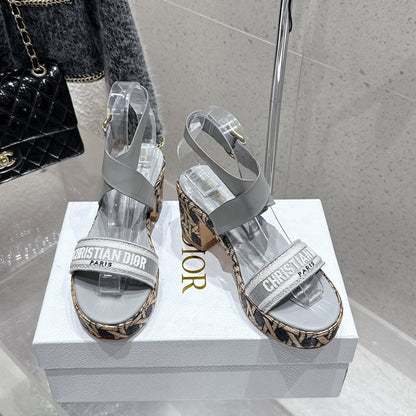 CD 26s Platform Sandal 70 Gray Cowhide 636360