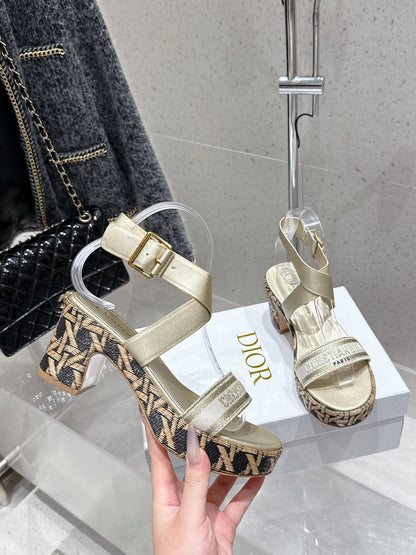 CD 26s Platform Sandal 70 Gold Champage Cowhide 636362