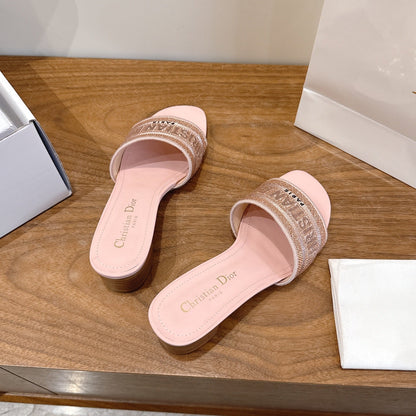 CD 26s Embroidered Sandals Pink Canvas Leather 685602