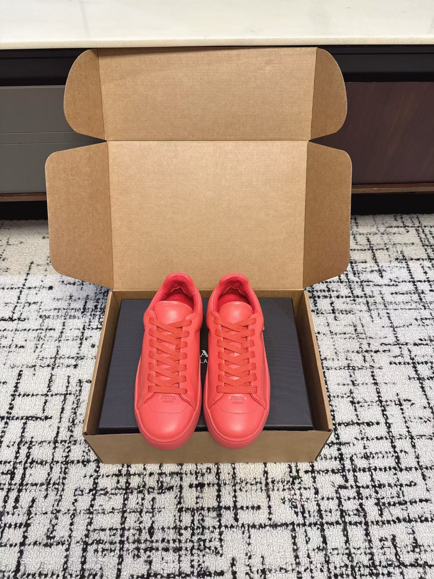 Prada 2026 Sneaker Calfskin 856093
