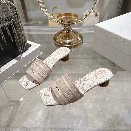 CD 26 Embroidered Sandals 45mm Beige Flower Canvas 592242