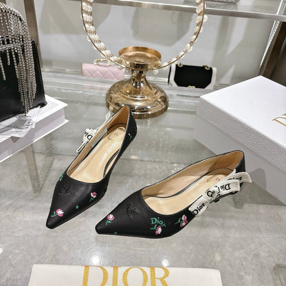 CD 26 High Heel Pump Flower 25 Black Sheepskin Ribbon 679714