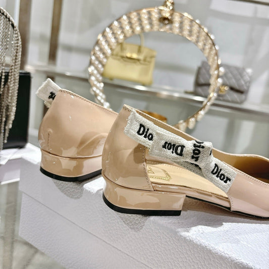 CD 26 Lolita Ballet Flats 30 Beige Patent Leather 679731