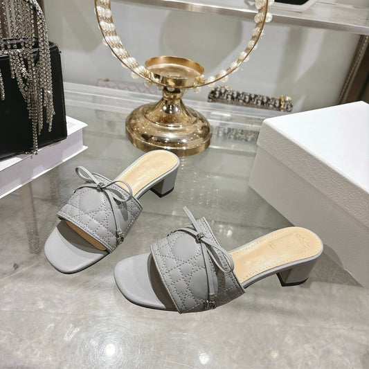 CD 26s Slippers Gray Beige Sheepskin 679865