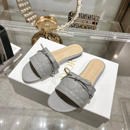 CD 26s Slippers Gray Beige Sheepskin 679865