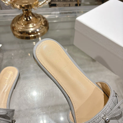 CD 26s Slippers Gray Beige Sheepskin 679865