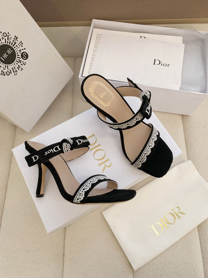 CD 26s High Heel Sandal 100 Black Canvas Sheepskin  664176