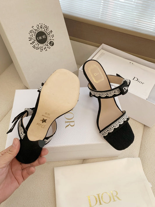 CD 26s High Heel Sandal 100 Black Canvas Sheepskin  664176