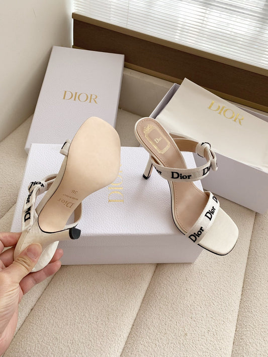 CD 26s High Heel Sandal 100 White Canvas Sheepskin  664181