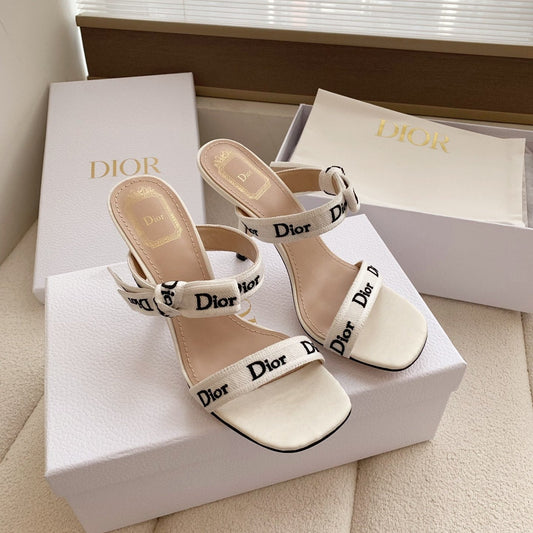 CD 26s High Heel Sandal 100 White Canvas Sheepskin  664181
