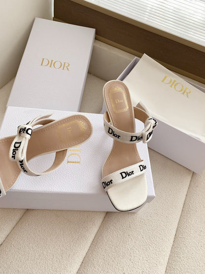 CD 26s High Heel Sandal 100 White Canvas Sheepskin  664181