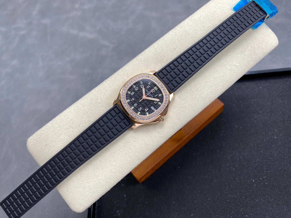 Patek Philippe Aquanaut 35.6mm Diamond Benzel Black Rubber Strap