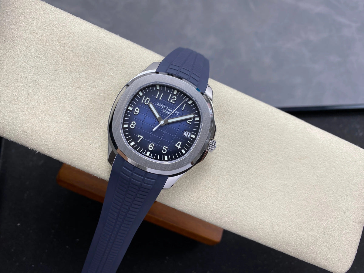 Patek Philippe Aquanaut 42mm Blue Dial Blue Rubber Strap