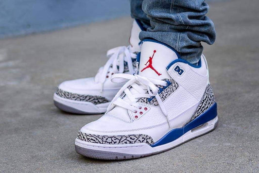 Jordan 3 Retro True Blue Sneakers - Collector's Edition